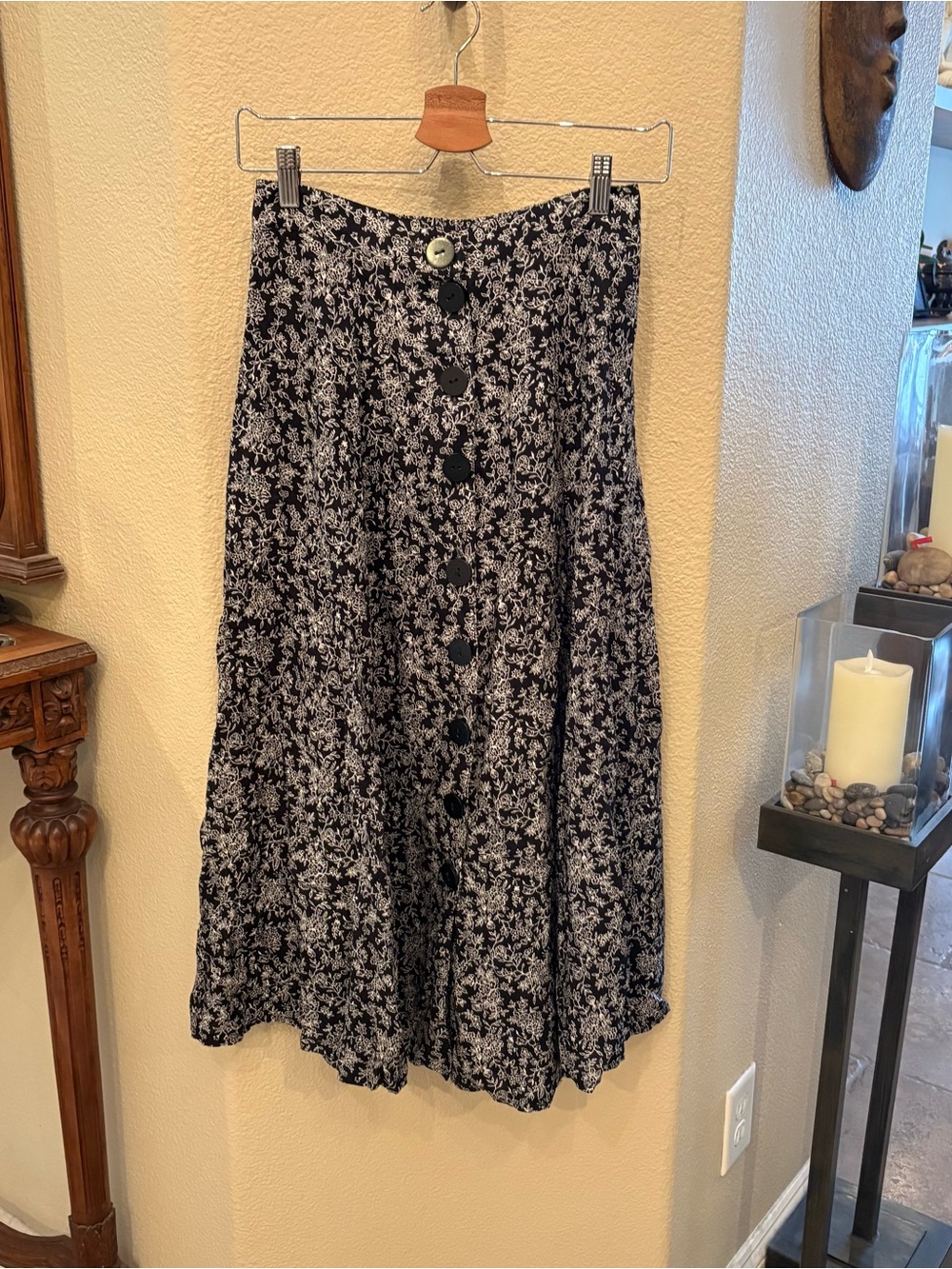 Vintage HONORS Women Black Floral Button-Front Boho Midi Skirt Size XS/S